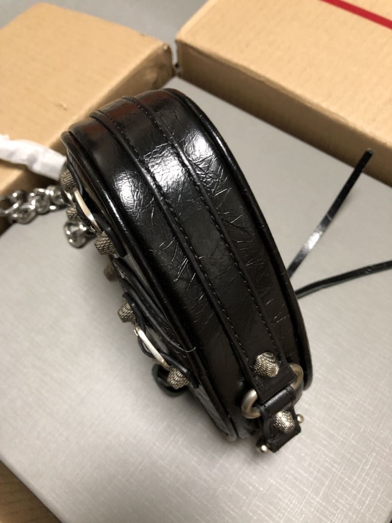 Ba1en*iaga le cagole bags